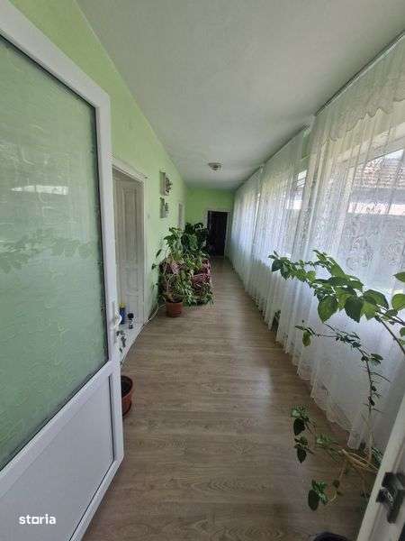 Casa de vanzare  la tara - Imagine principală: 5/8