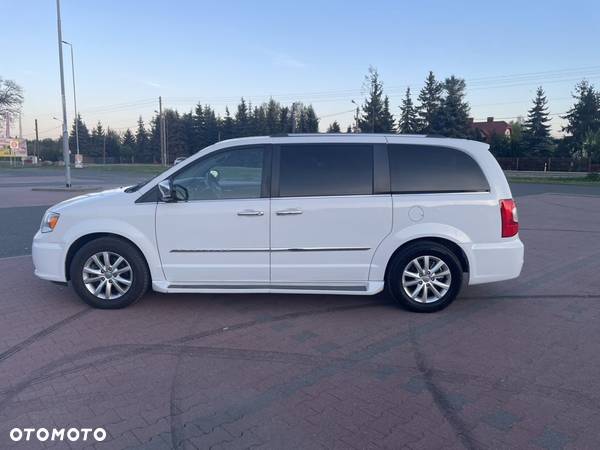 Chrysler Town & Country 3.6 Limited - 5