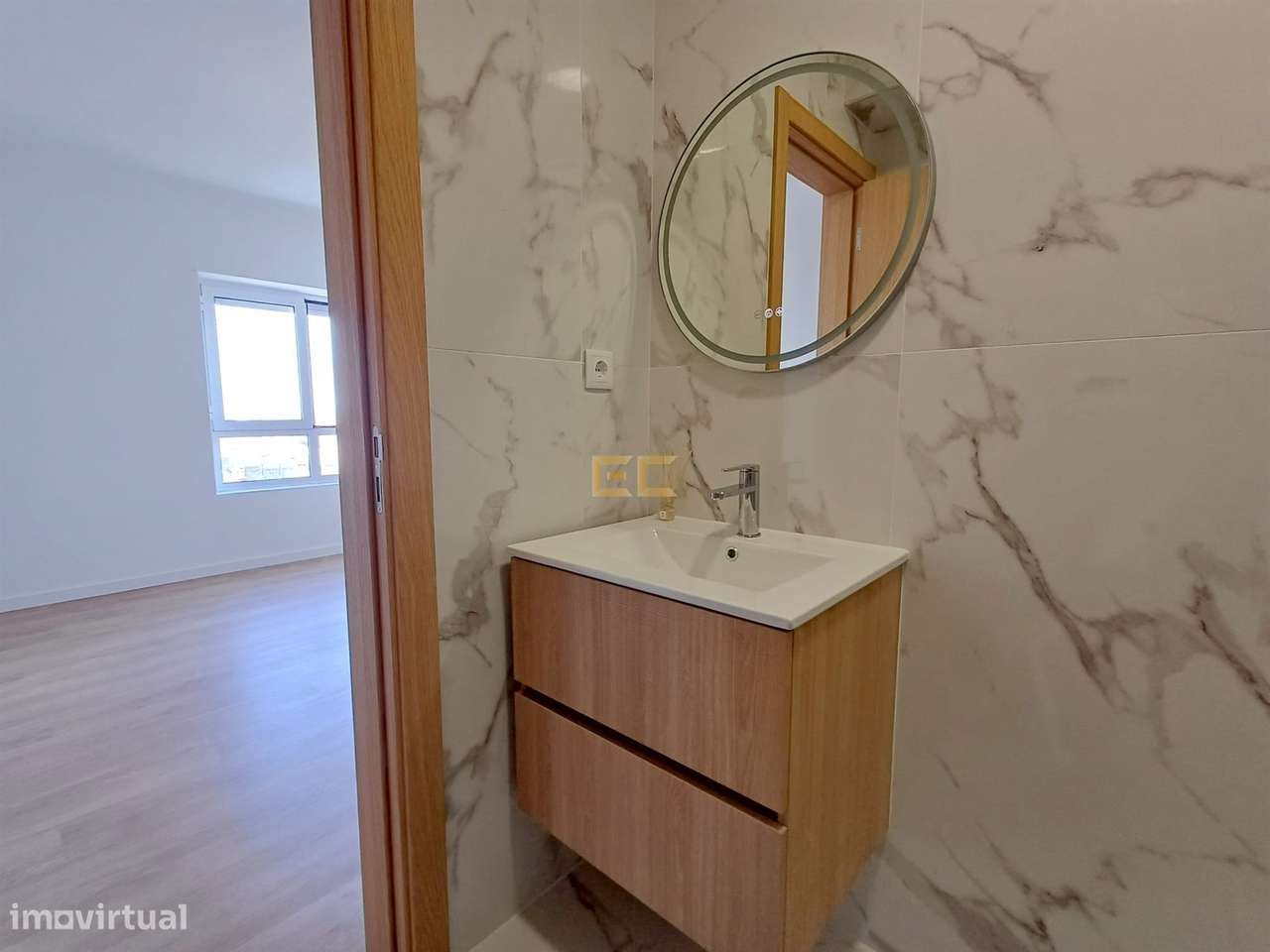 Apartamento T2 de Prestígio com Vista Mar!-35