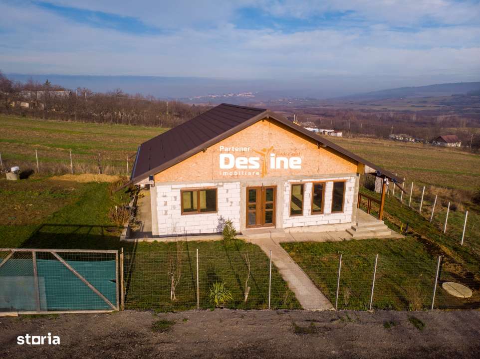 Casa individuala P+Pod la rosu cu utilitati 570 mp teren loc. Ciurea - Imagine principală: 2/18