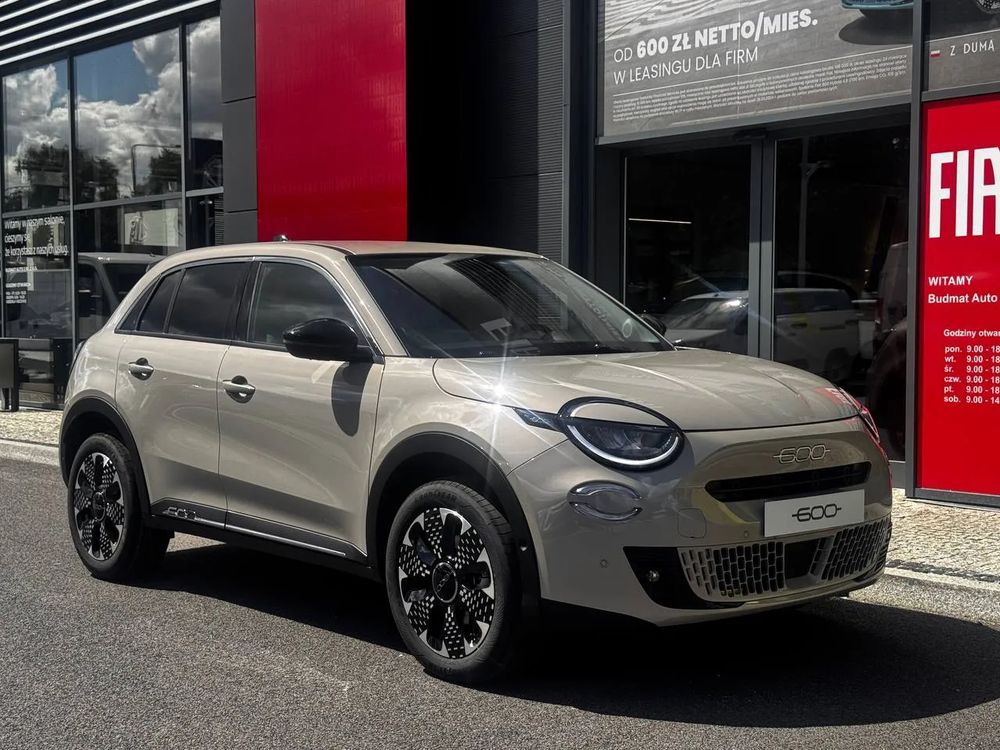 Fiat 600 HYBRID, LA PRIMA, Dostępny od ręki!