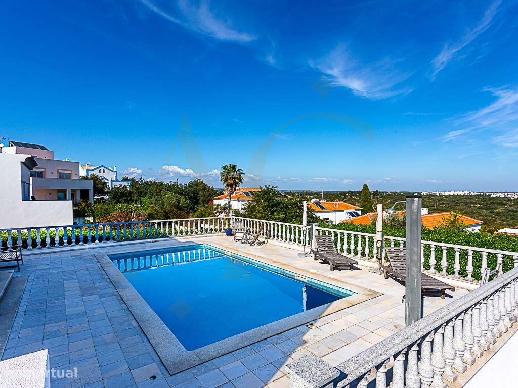 Moradia Exclusiva T4 com Vista Mar e Cidade em Tavira-41