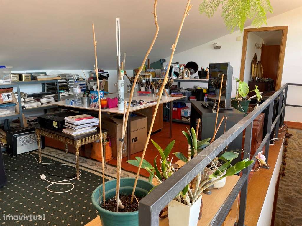 Moradia T5 em Lote Urbano de 5.135m2-36