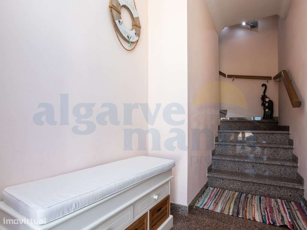 Andar de Moradia T2+1 perto da Praia da Lota, Algarve-5