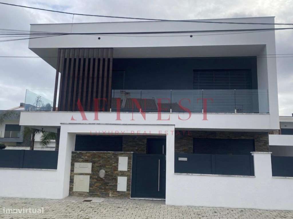 MORADIA T4 COM PISCINA, JARDIM E CHURRASQUEIRA - QUINTA DE VALADARES - Grande imagem: 3/34