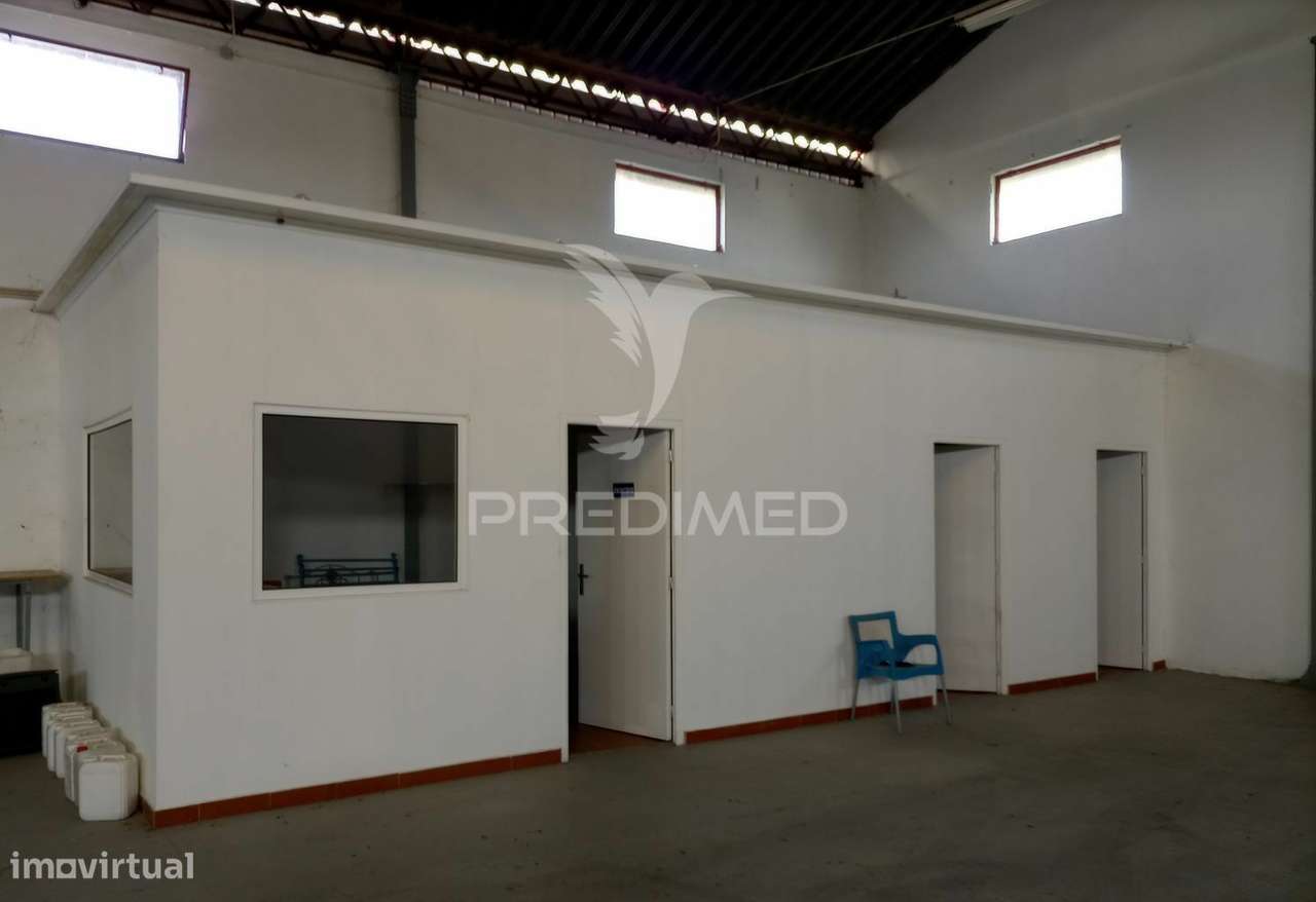 Armazém - Zona Industrial de Alter do Chão - Grande imagem: 2/15