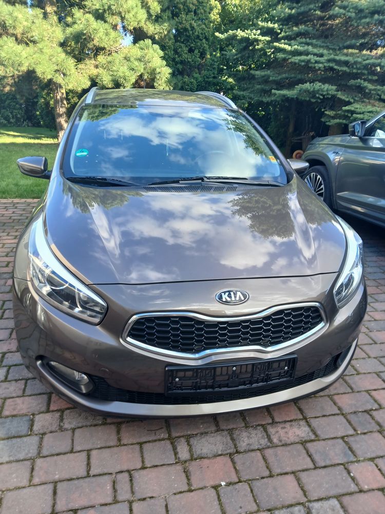 Kia Ceed II (2012-) 1.6 CRDi 128 Platinum Edition 2013