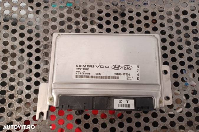 Calculator motor ECU 5WY1757E Hyundai Santa Fe SM  [din 2000 pana  20 - 2