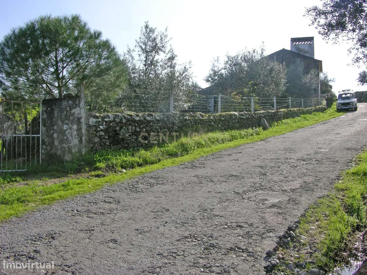 Moradia com 400m2 de terreno - Grande imagem: 5/15