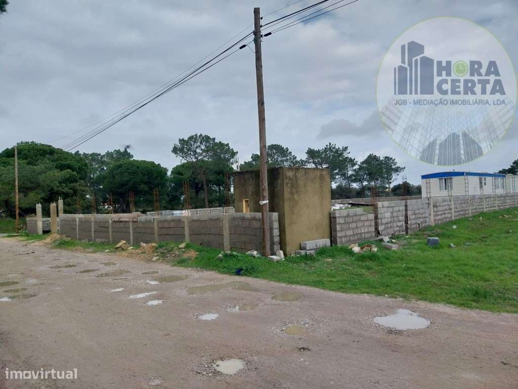 Terreno na Quinta do Anjo!-8