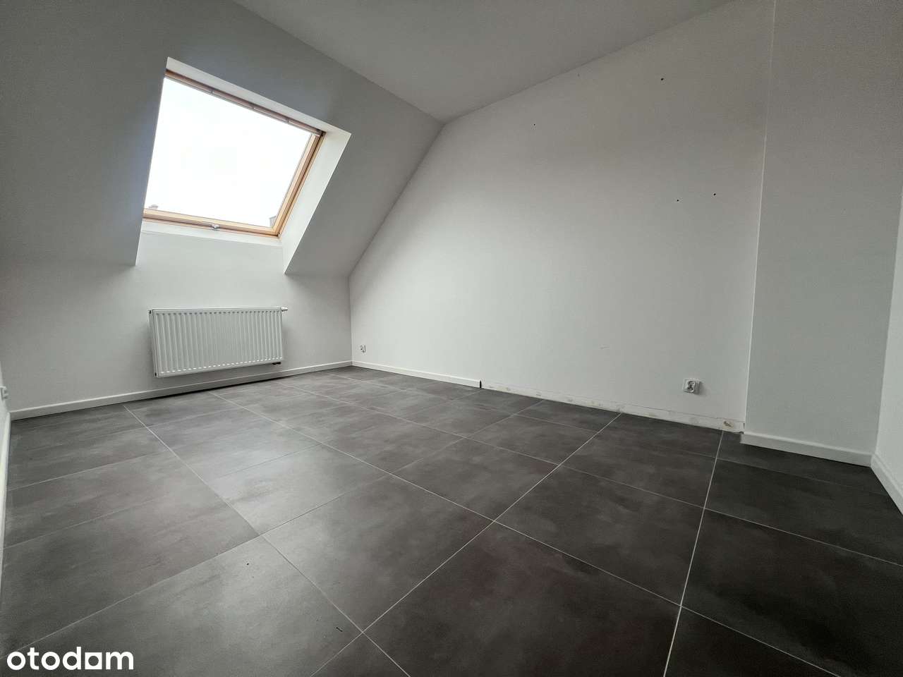 Nowoczesny dom w spokojnej okolicy-8