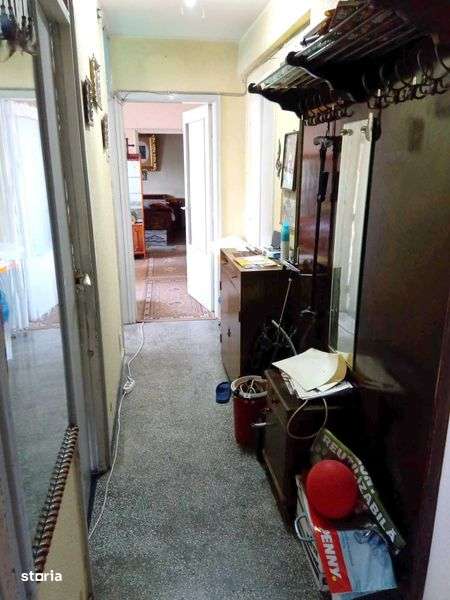 Apartament 3 camere de vanzare in zona Bd.Cantemir !