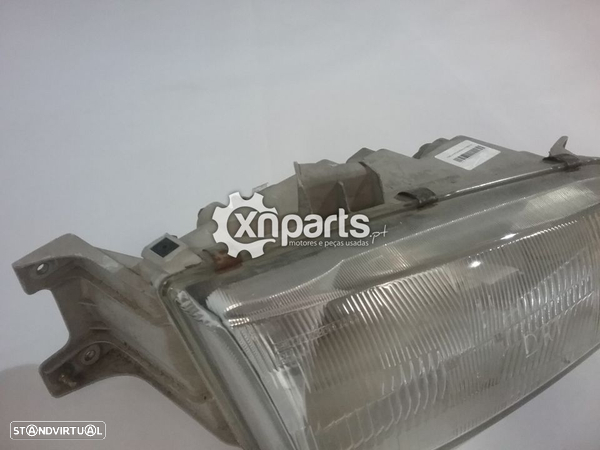 Farol normal Frente/Dto HYUNDAI H-1 Box (A1) 2.5 CRDi | 08.03 - 12.07 Usado - 2