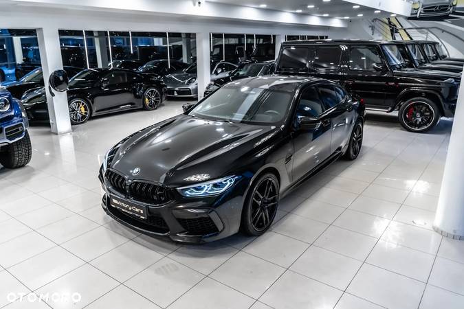 BMW M8 Competition - 4