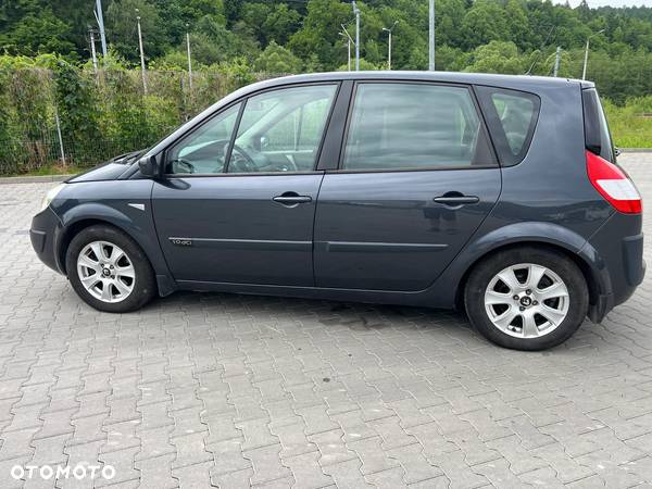 Renault Scenic - 8