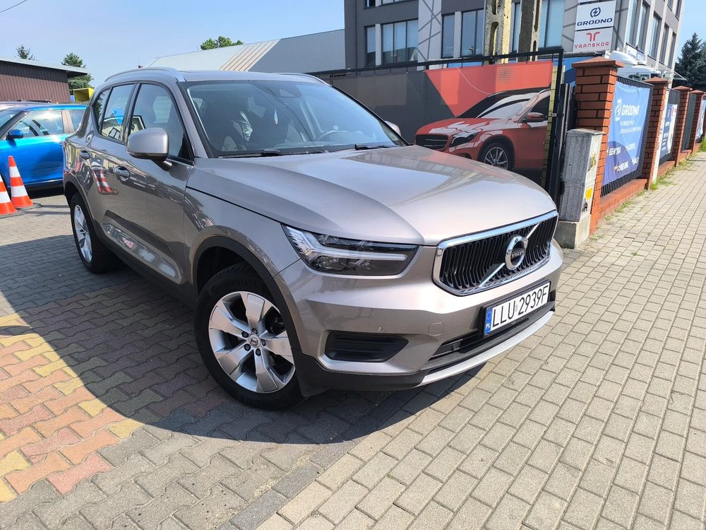 Volvo XC40 T3 Momentum Pro 2022