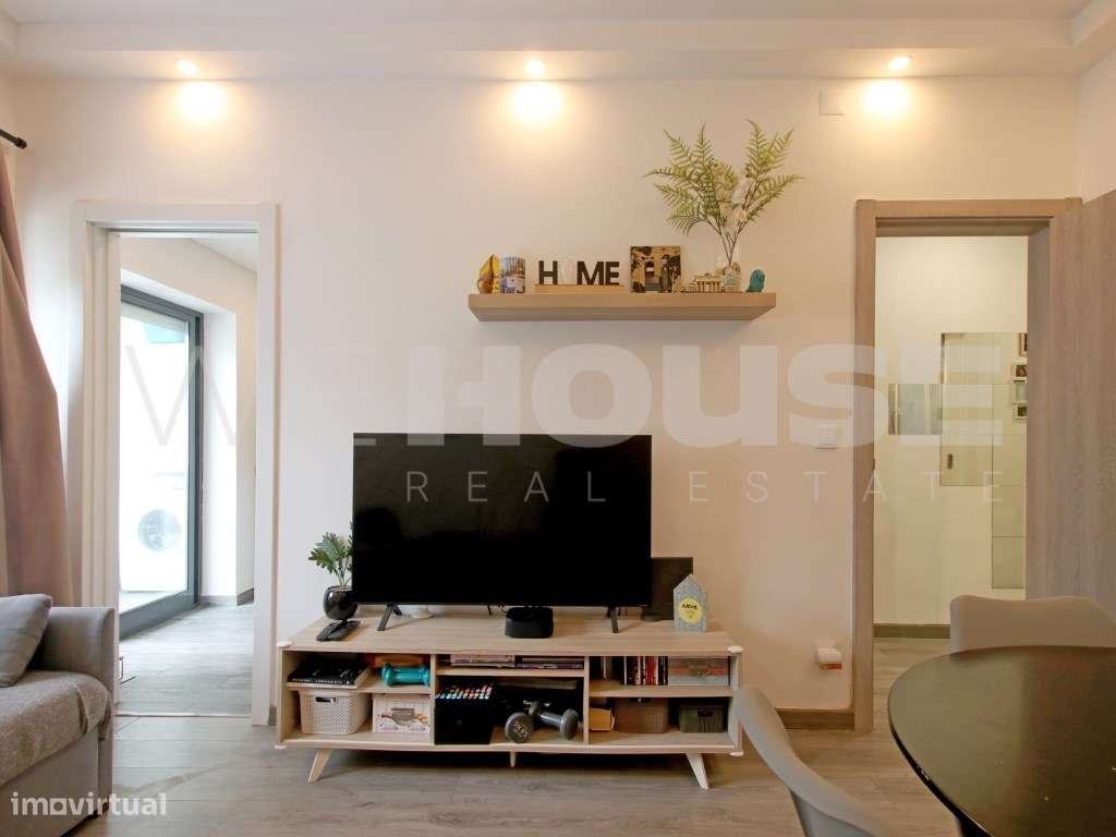 Apartamento T2 Renovado com Varanda - Excelente Localização ( Estaç...-16