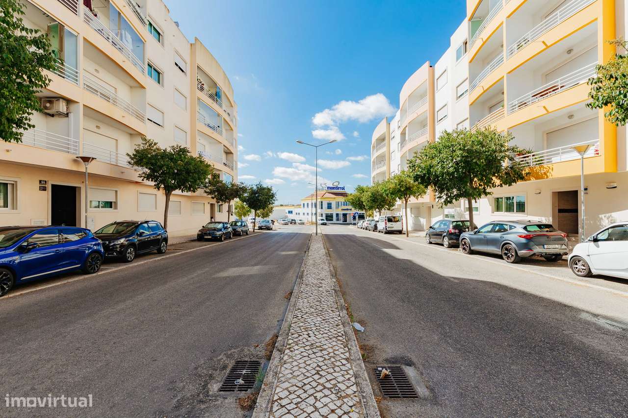 Apartamento de 4 assoalhadas em zona de excelência no Montijo-27