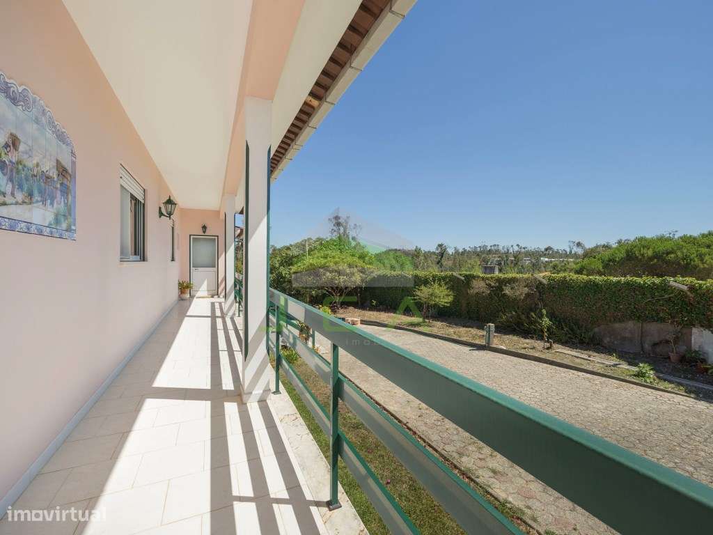 Moradia V3+2 com 4.010m2 de terreno a 5min de Leiria-49