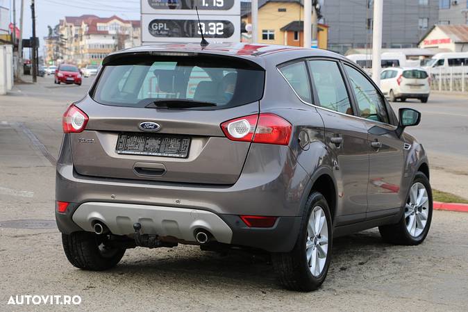 Ford Kuga 2.0 TDCi 4WD Powershift Titanium - 21