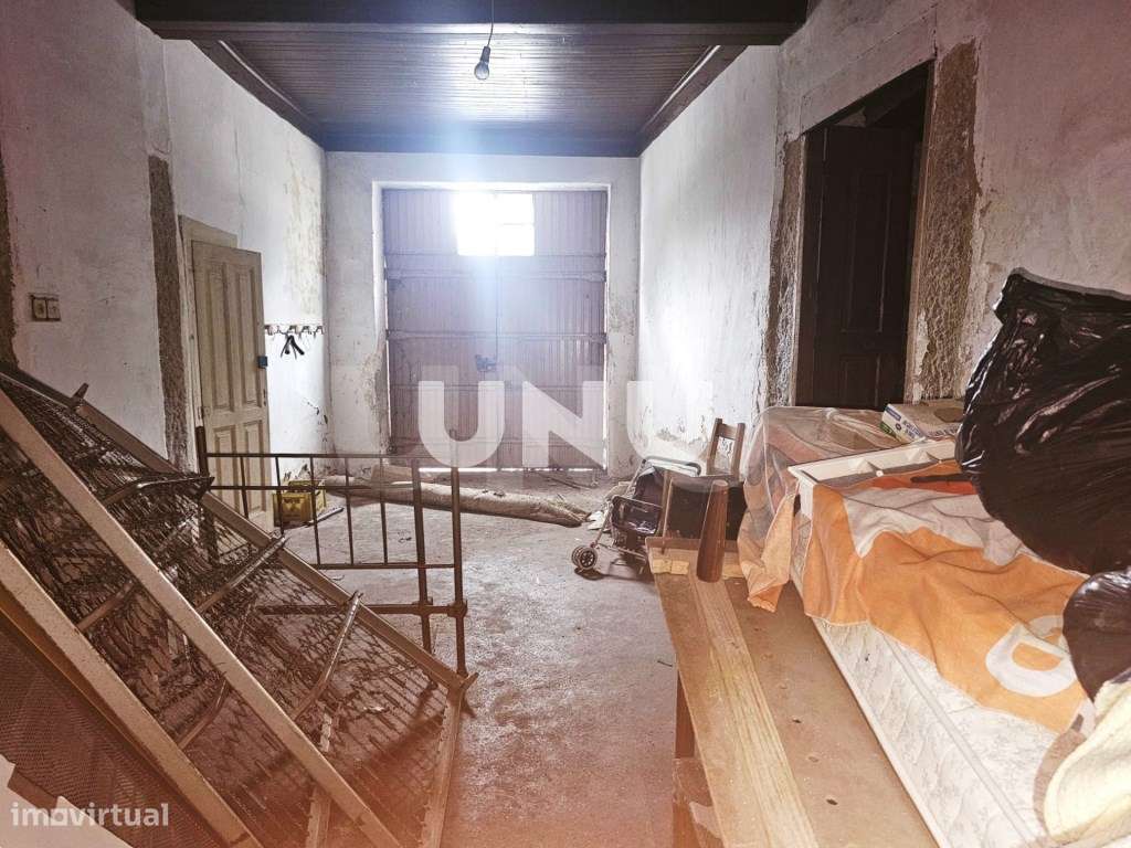 Moradia T5 - Pleno Centro Histórico de Viseu-25