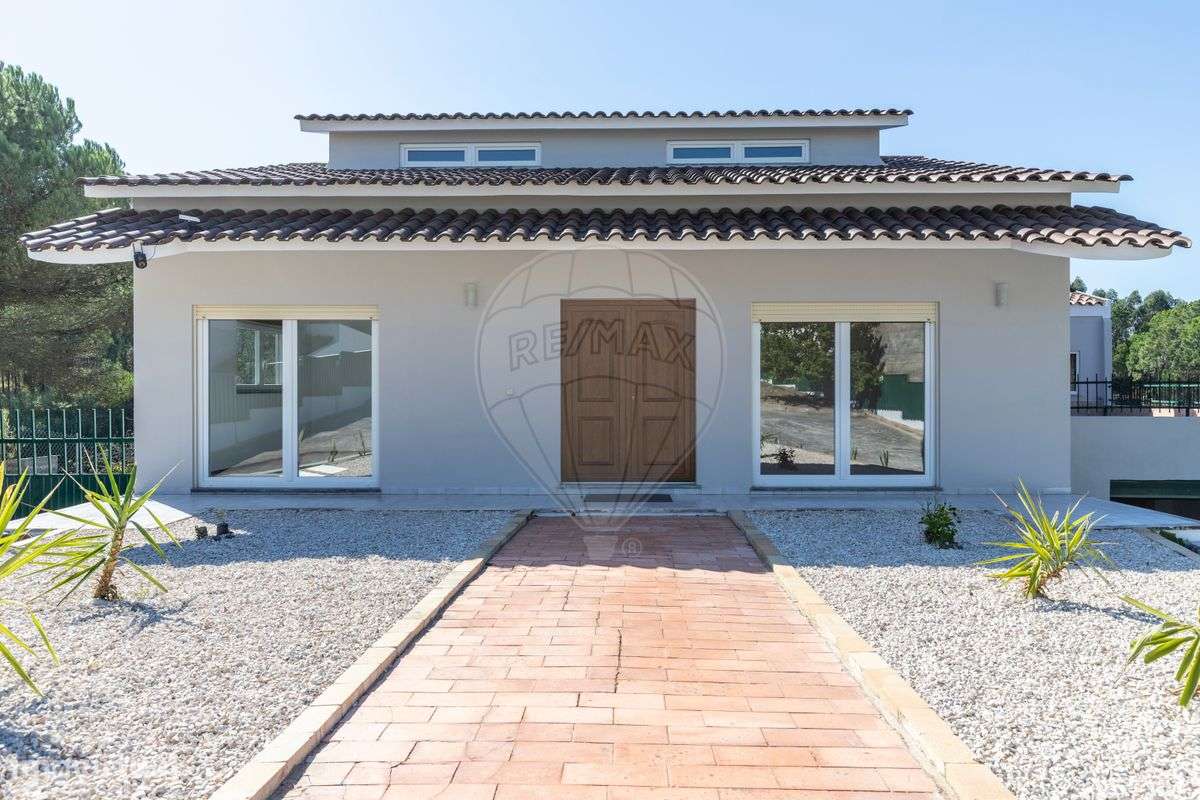 Moradia T5 para venda - Grande imagem: 2/48