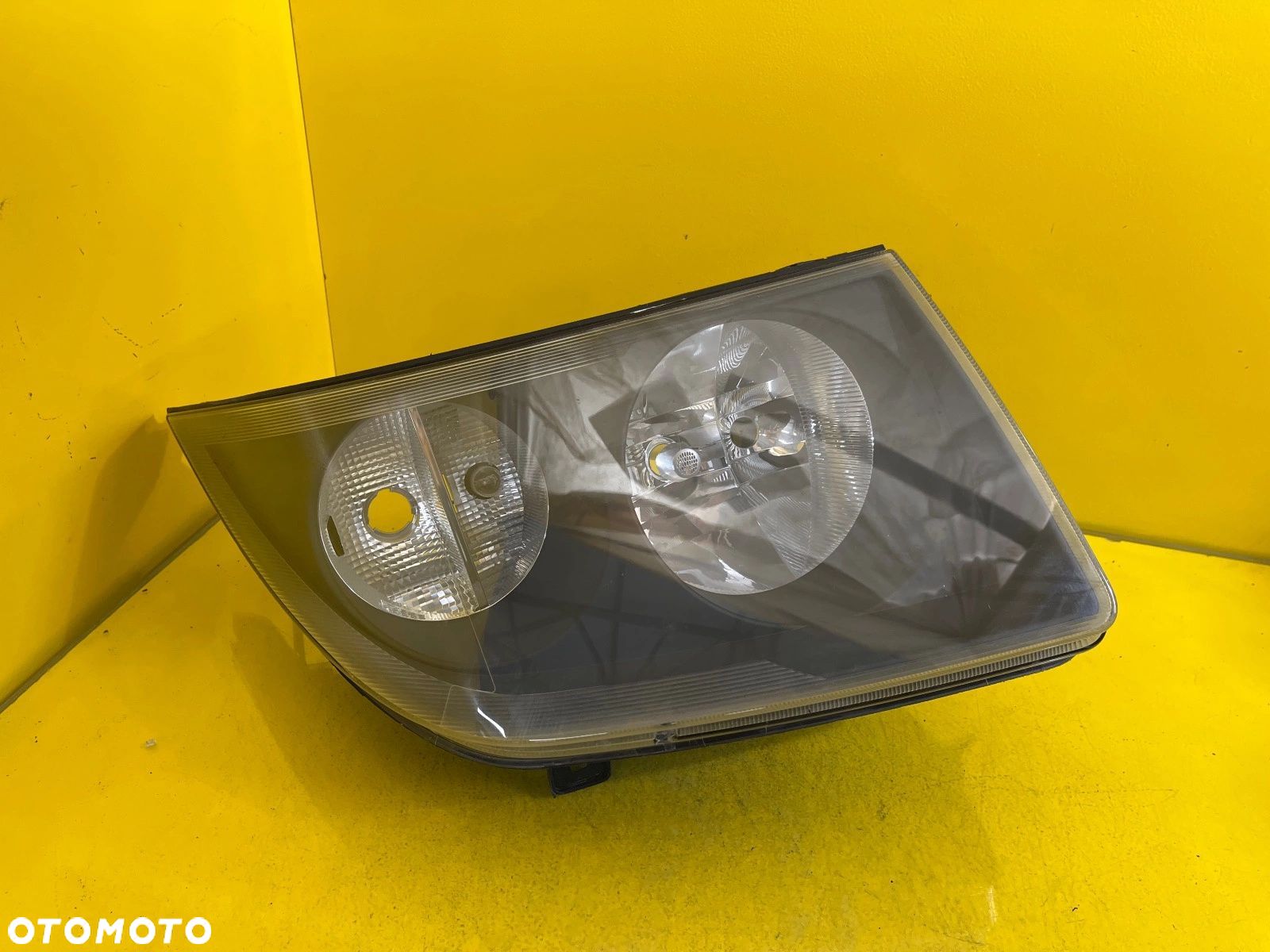 LAMPA PRAWA PRZÓD VW CRAFTER 2E1941016 - 1