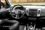 Mitsubishi Outlander 2.4 4WD CVT Intense - 20