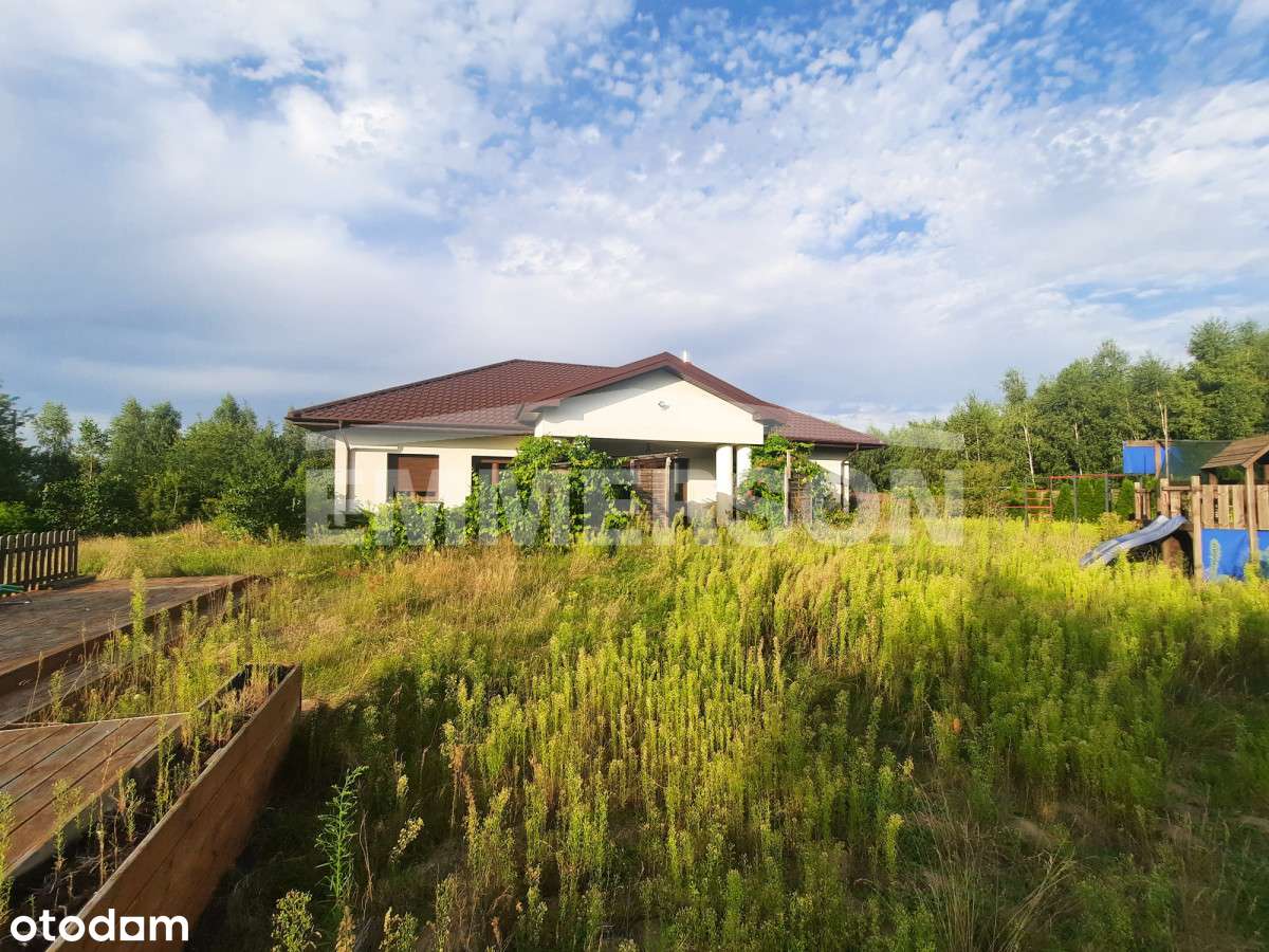 Na sprzedaż dom parterowy na wsi.-2