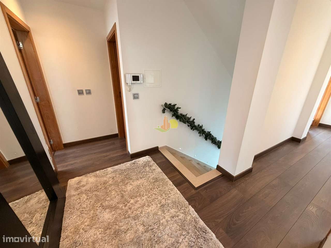 Moradia Semi Nova na Cidade!-27