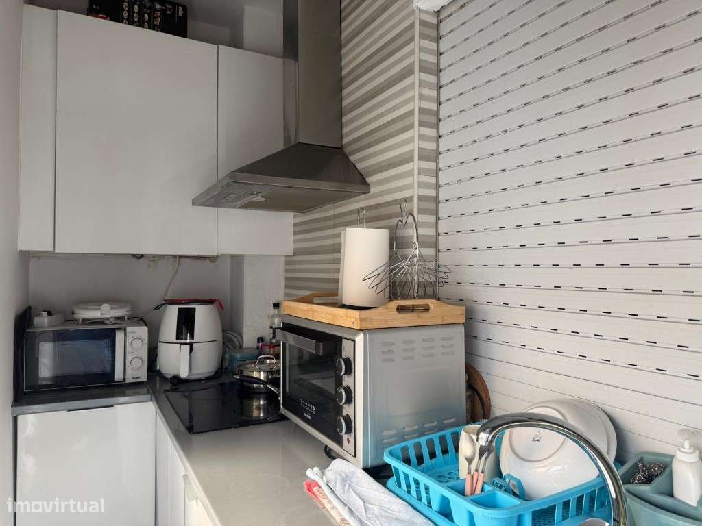 Apartamento T0 na Reboleira - Oportunidade Única!-16