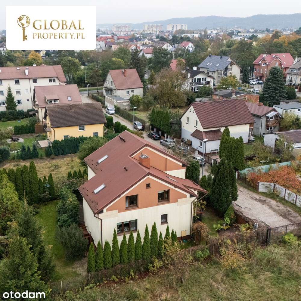 Dom wolnostojący, Rumia ul. Ks. Sychty-16