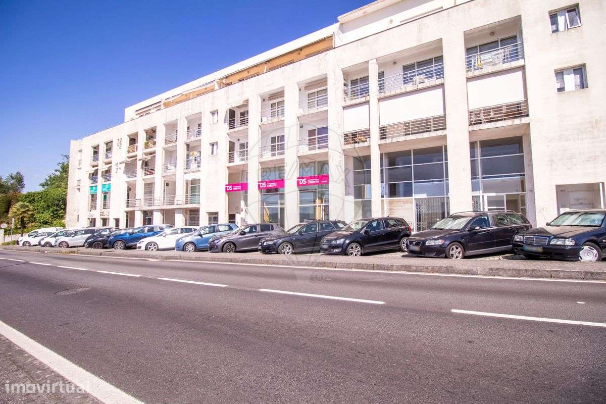 Loja  para arrendamento - Grande imagem: 2/11