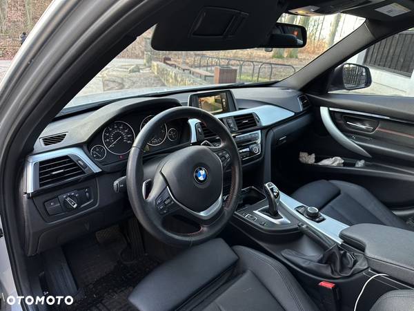 BMW Seria 3 330i - 14