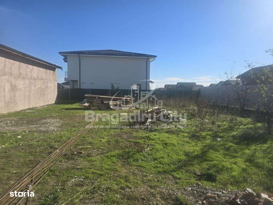 Teren intre case gaz si curent pe teren - Imagine principală: 3/7