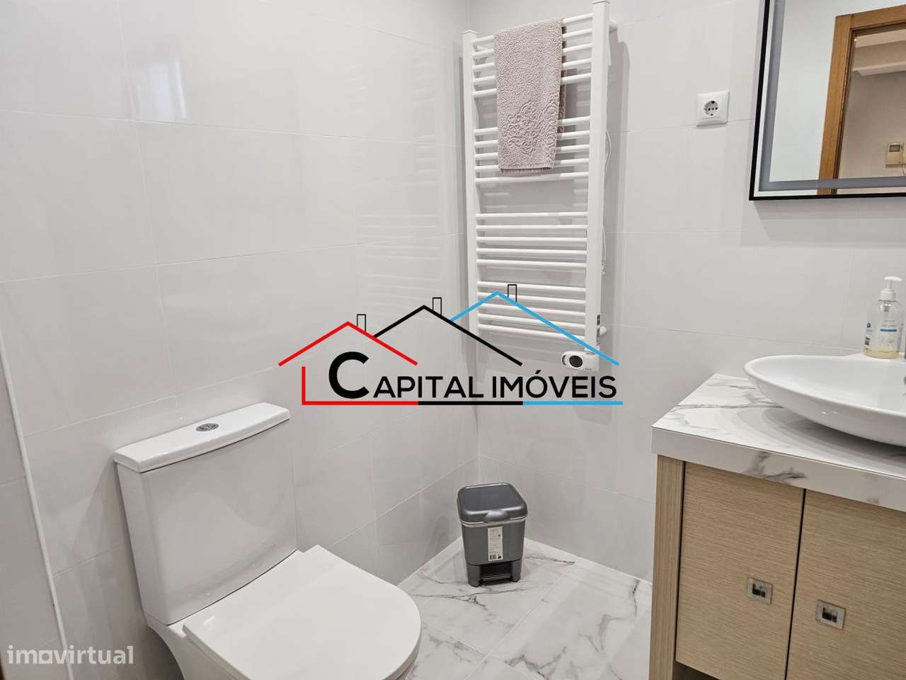 Apartamento T3 com suíte, varandas, garagem e arrecadação-13