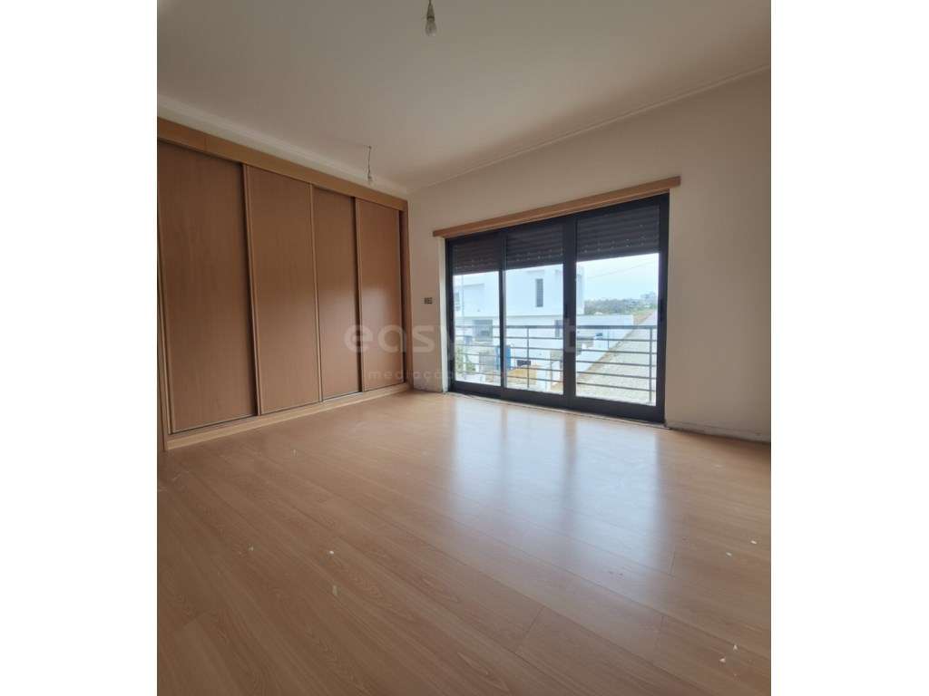 Moradia isolada na Quinta da Alembrança - Renovada - Grande imagem: 5/7