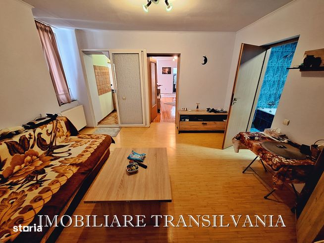 Ap. 2 camere la casa, centru istoric, langa Primaria Bistrita-1