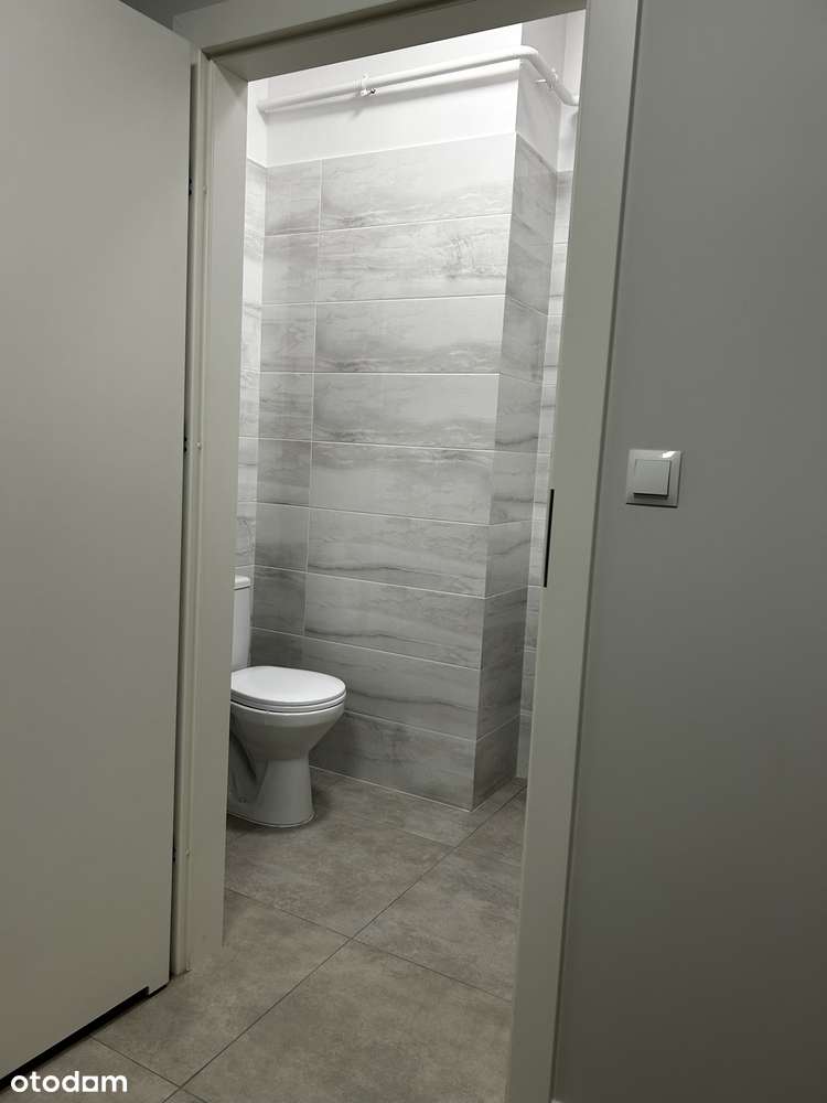 Radzymin Centrum - wynajmę lokale o pow.  28 m2 i 23 m2 oraz 51 m2 - Pełny obrazek: 4/7