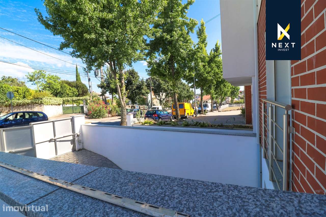 Moradia Banda T5 Arquitetura Moderna para venda a 3 Minutos do Centro - Grande imagem: 4/29