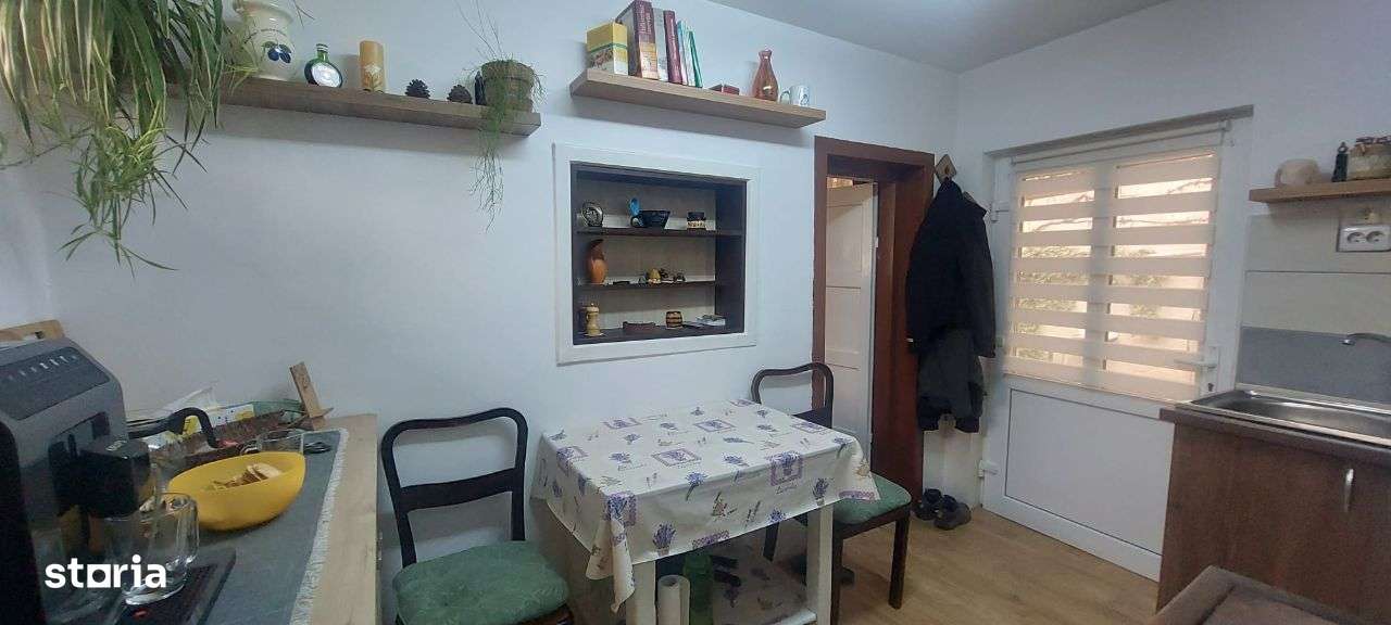 De vanzare casa situata ultracentral -127000 euro-3