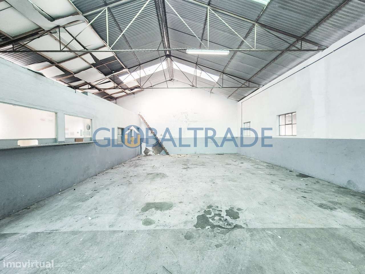 Armazém 247m² em Rio Tinto - Grande imagem: 3/13