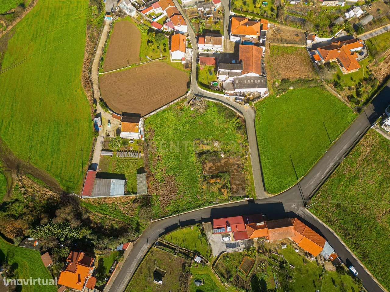Terreno Urbano 3000 m² — Investimento Estratégico em Braga/Barcelos - Grande imagem: 4/10