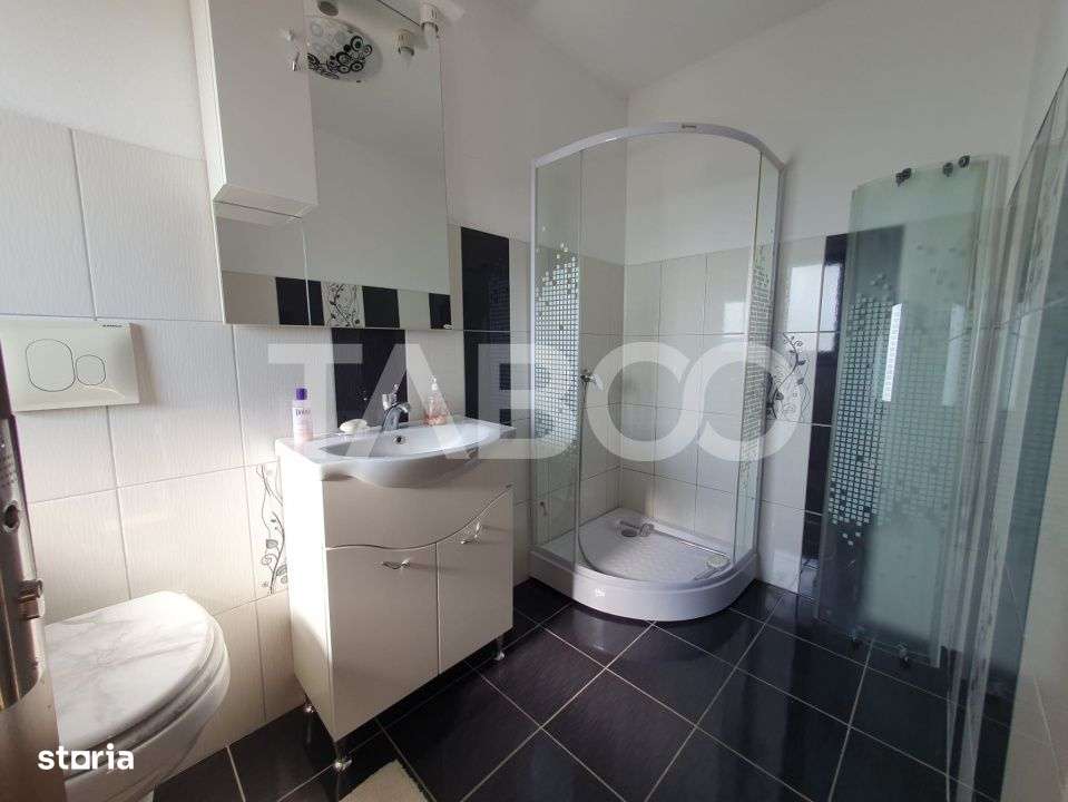 Casa 5 camere 3 bai 2 terase garaj magazie de vanzare 180 mp utili-17