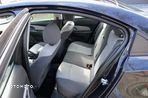 Chevrolet Cruze 1.6 LS - 10