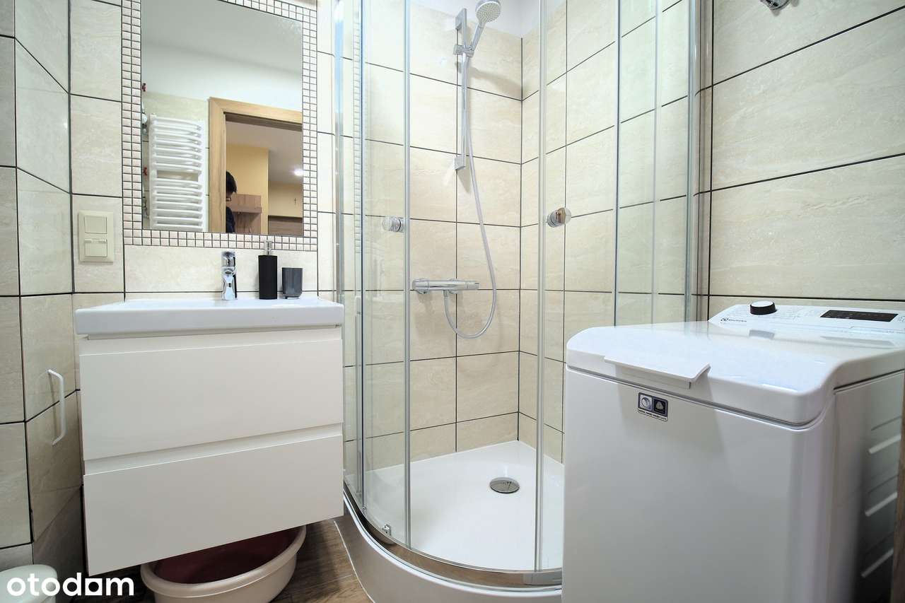 Z parkingiem komfortowe 2 pokojowe z osobną kuchnią - Pełny obrazek: 4/6