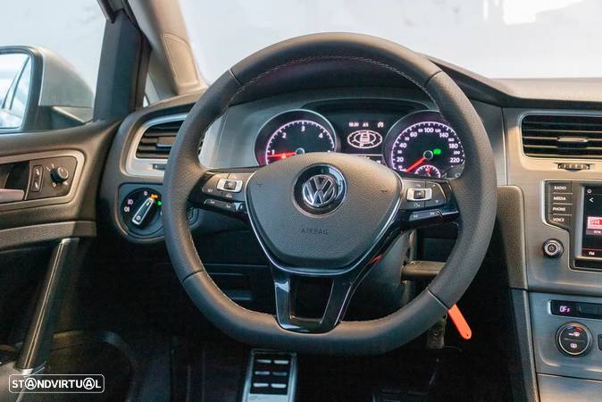 VW Golf 1.6 TDi Highline DSG - 9