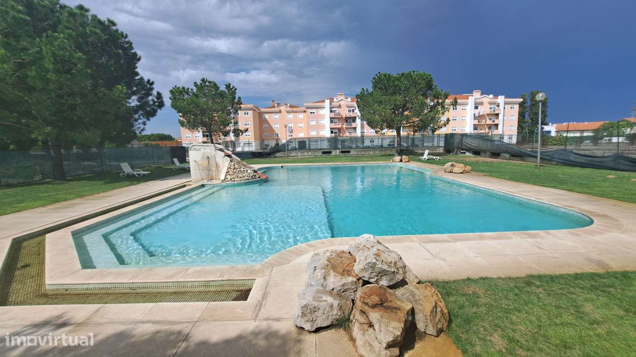 Apartamento T4 com 156m²,estacionamento, 2 arrecadações Samora Correia-17