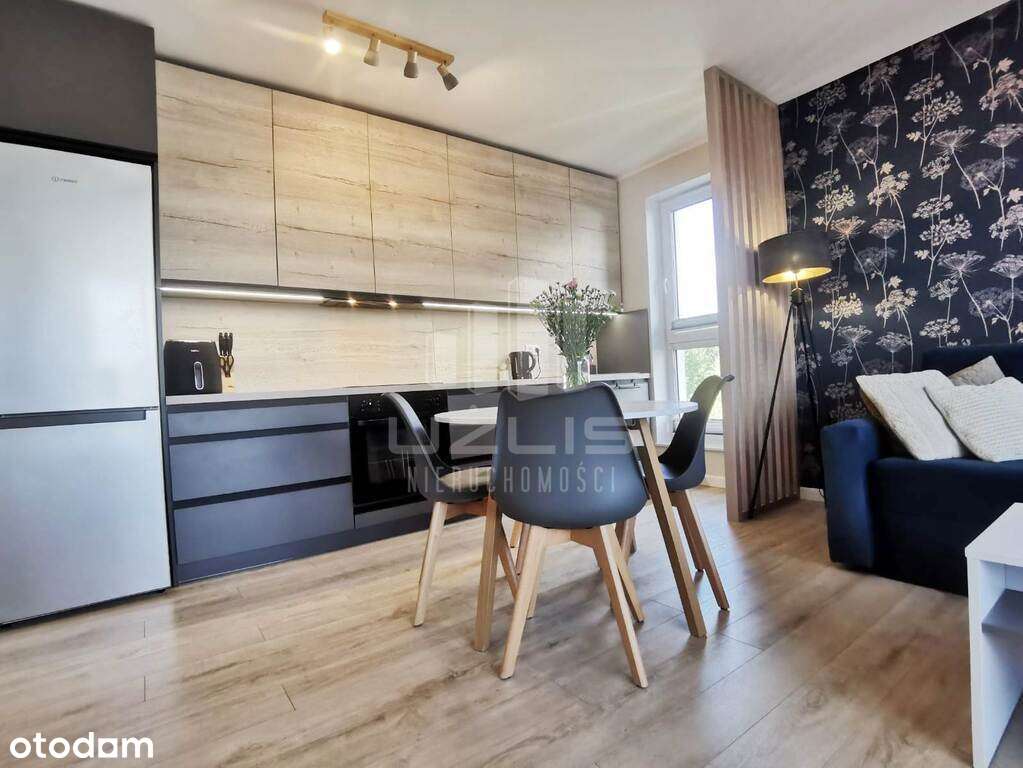 Starrannie wykończone na 1 piętrze z balkonem - Pełny obrazek: 2/13