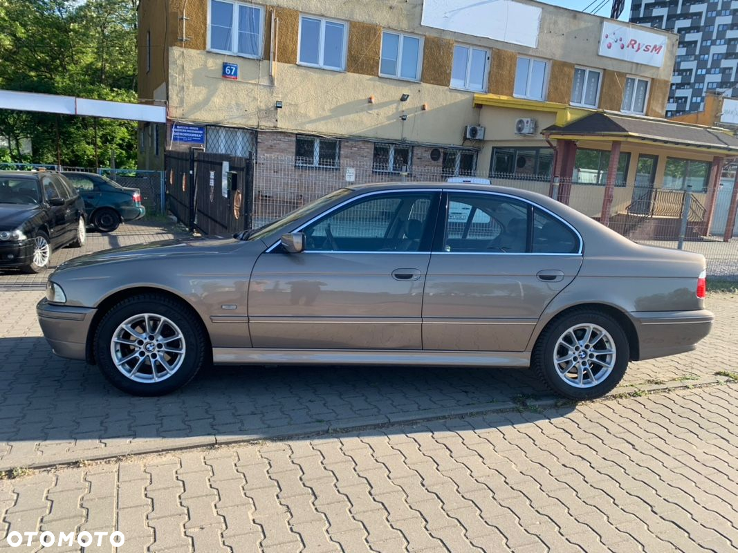 BMW Seria 5 ver-525i - 8